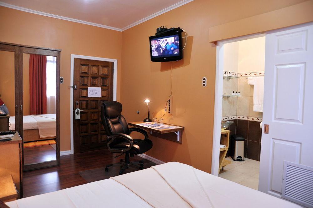 Culture Crossroads Inn Port of Spain Dış mekan fotoğraf