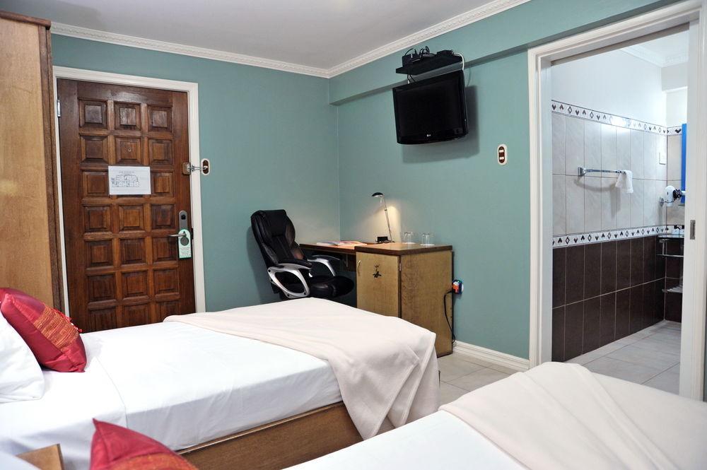 Culture Crossroads Inn Port of Spain Dış mekan fotoğraf
