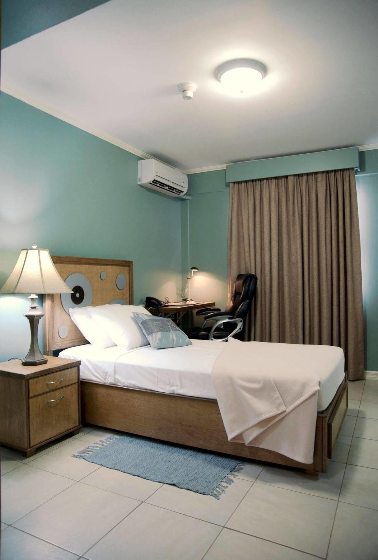 Culture Crossroads Inn Port of Spain Dış mekan fotoğraf